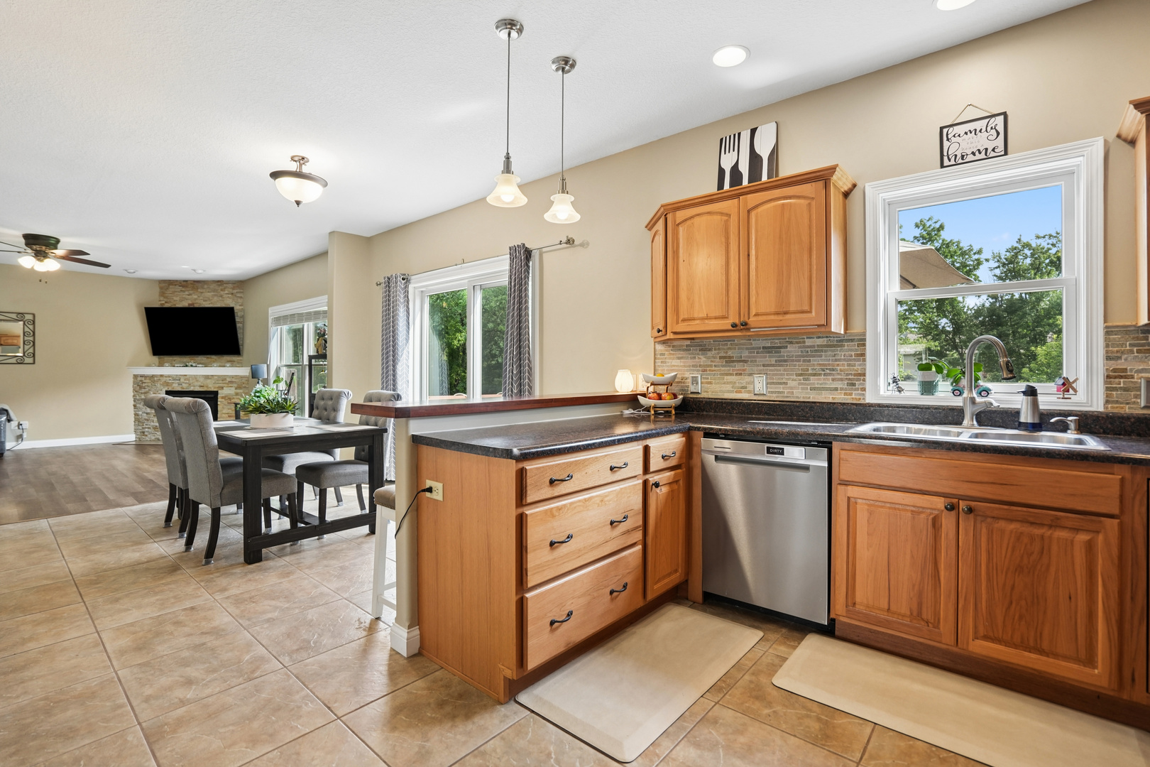 8 Buffalo Court Property Photo 13