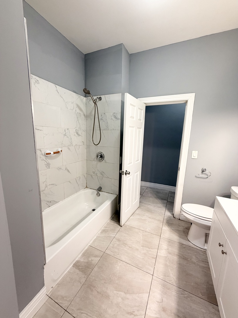 830 E 90th Street Property Photo 7
