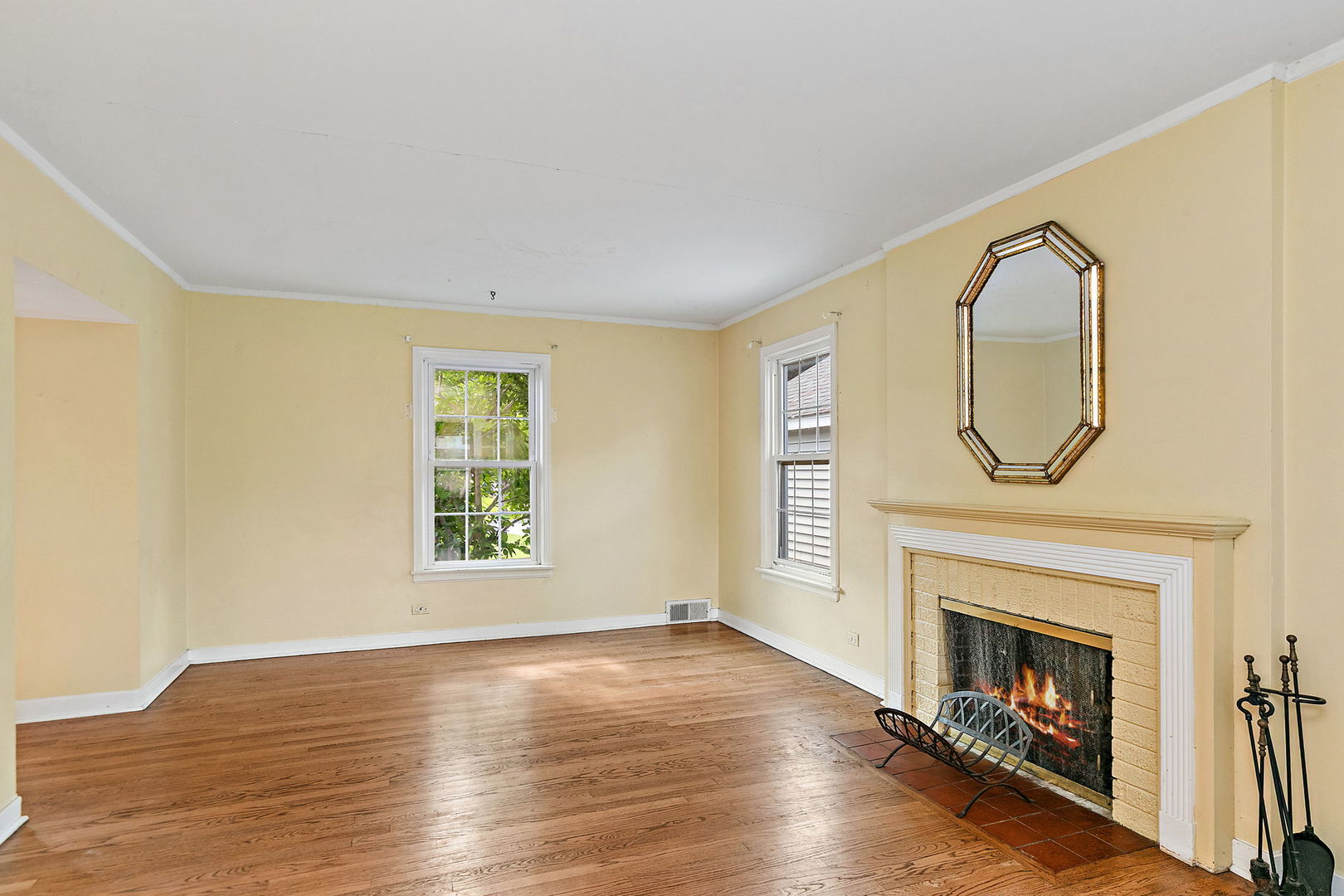 369 N Walnut Street Property Photo 5