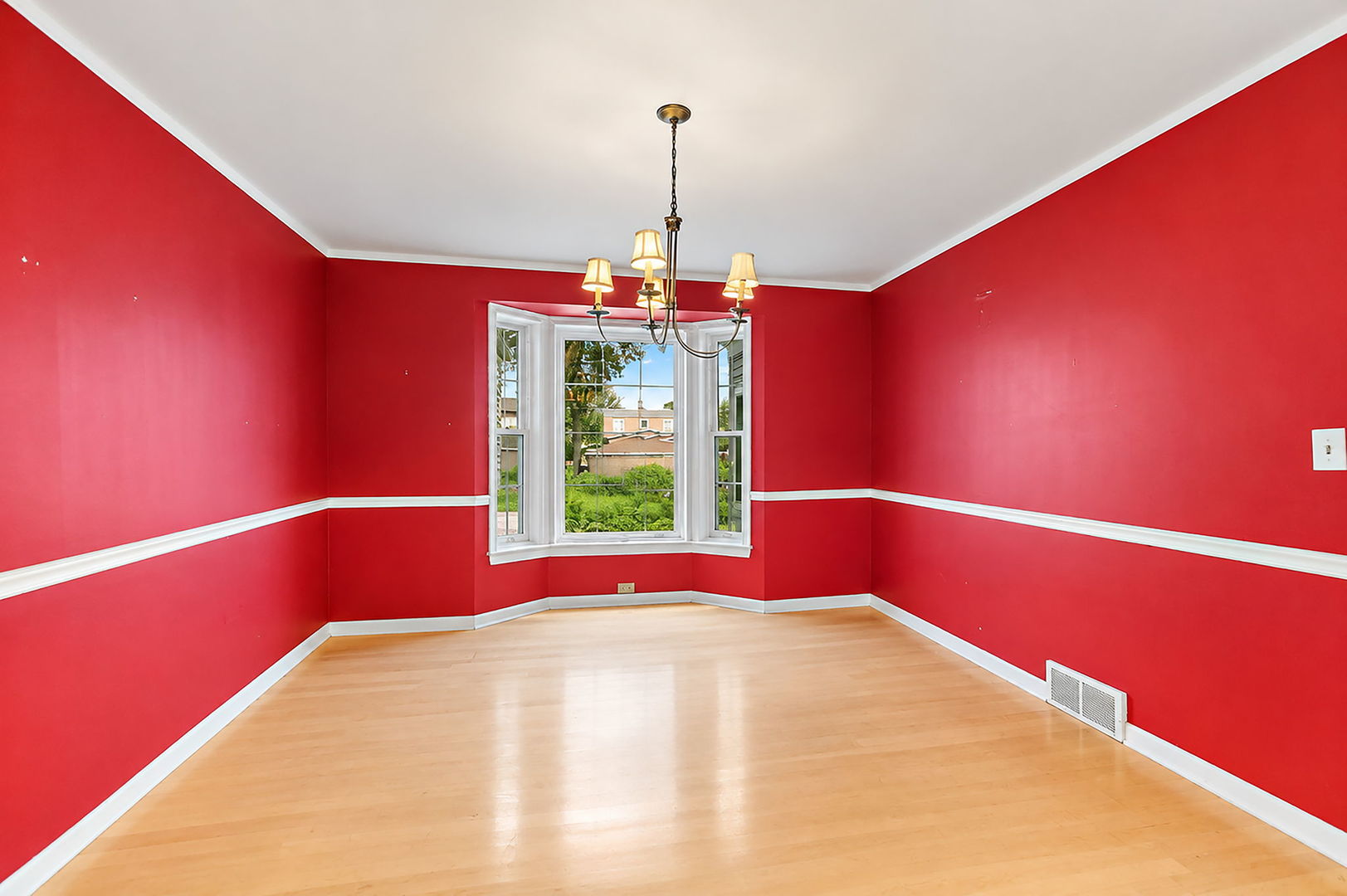369 N Walnut Street Property Photo 10