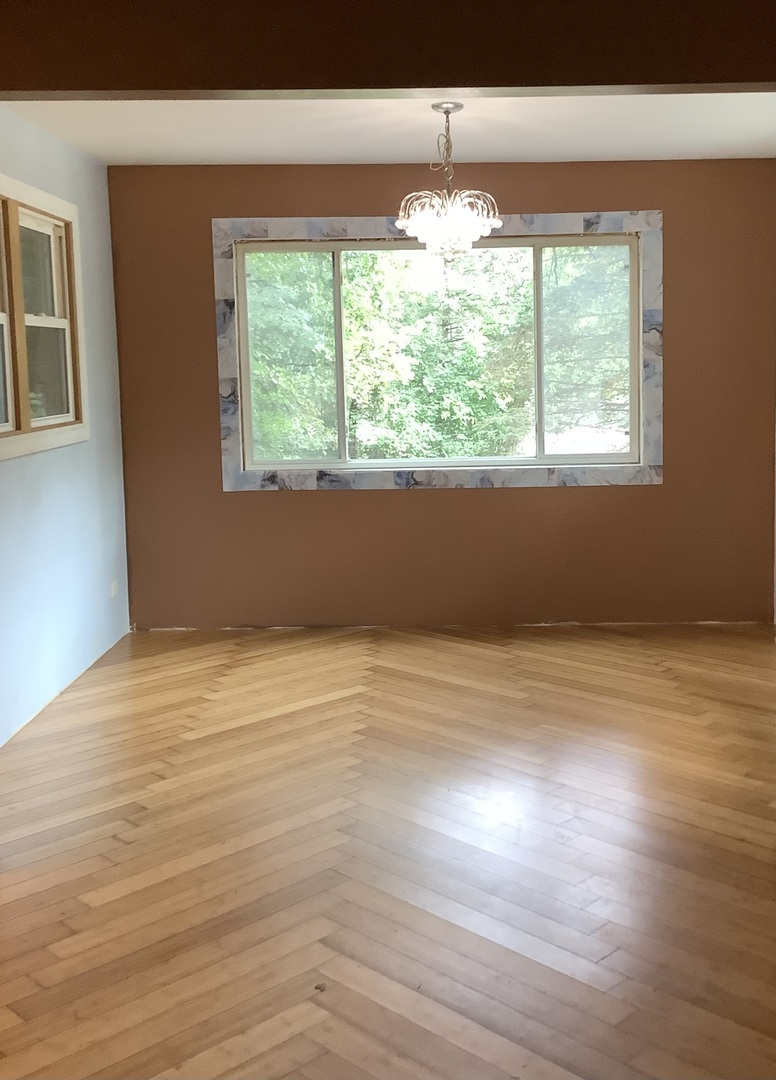 28575 W Valley Road Property Photo 14