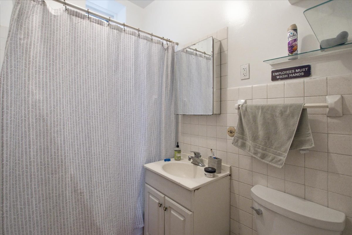 1931 W Evergreen Avenue 2 Property Photo 10