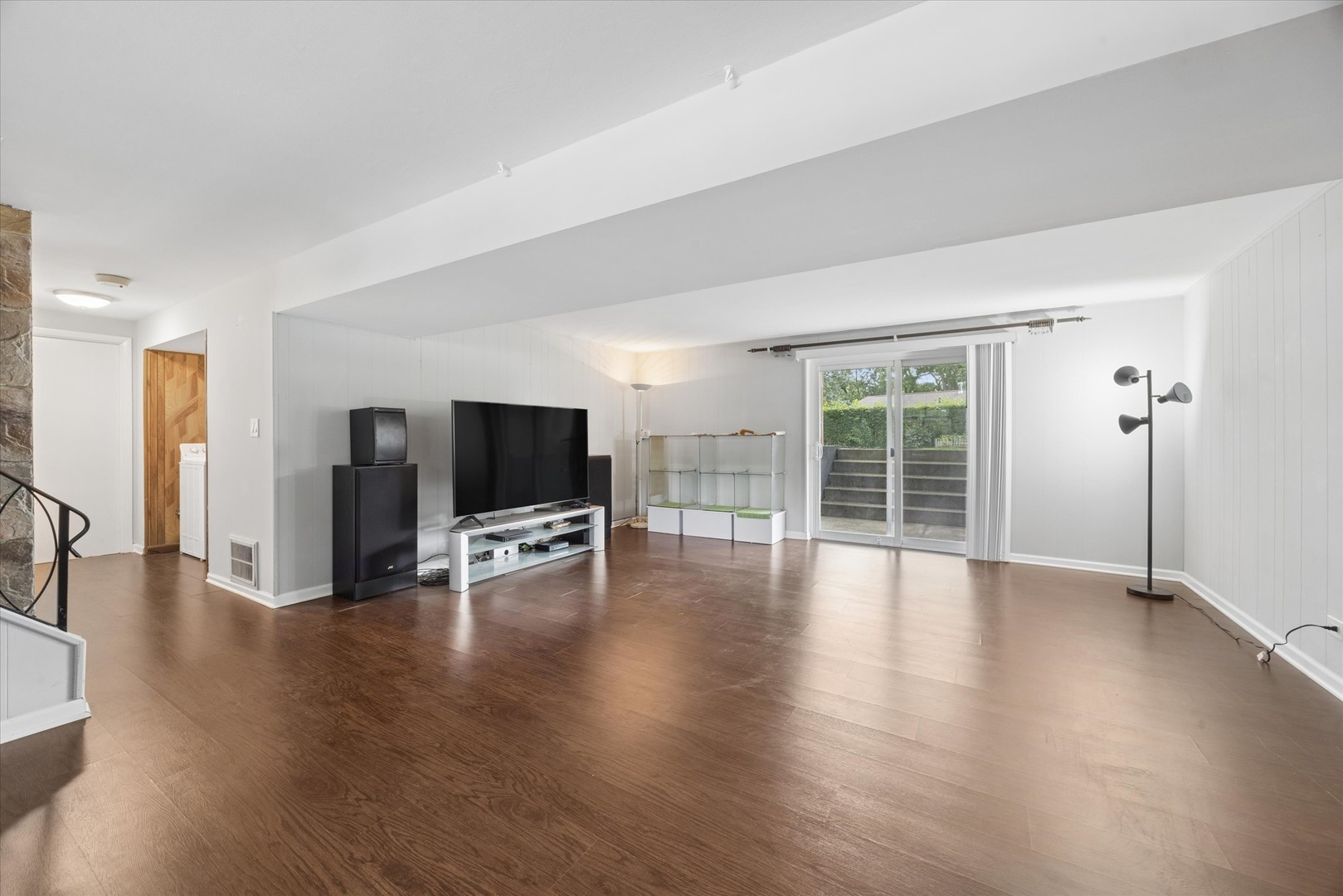 606 Bahama Court Property Photo 14