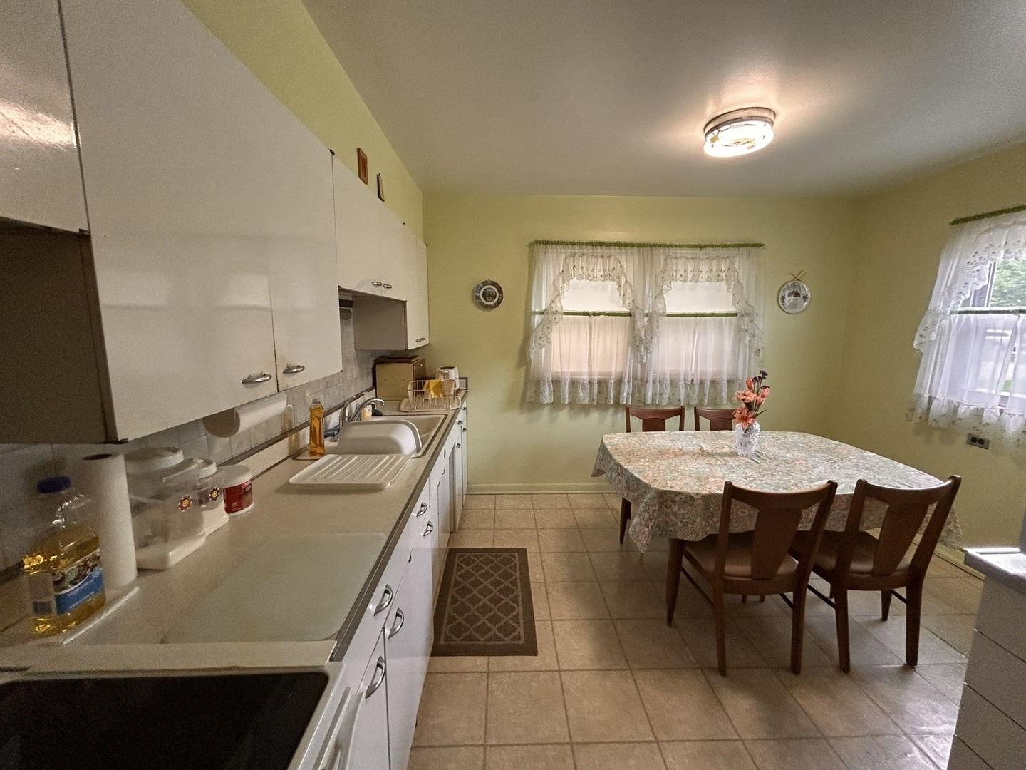 4505 N Oriole Avenue Property Photo 4