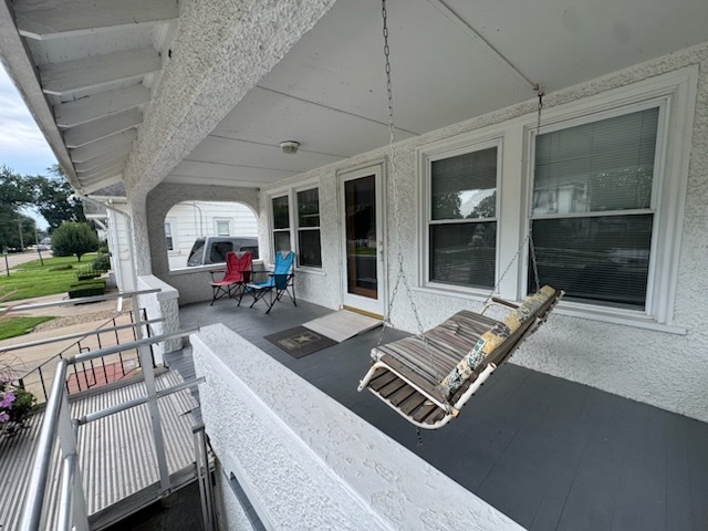 609 12th Avenue Property Photo 4