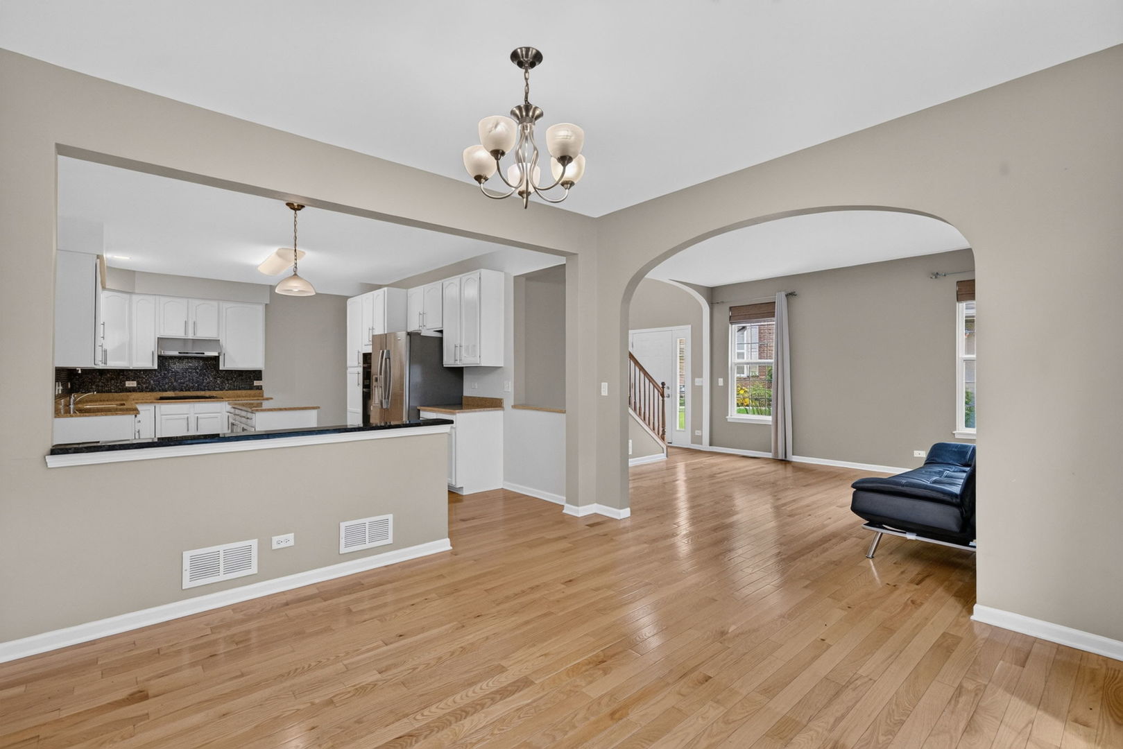 10s447 Carrington Circle Property Photo 10
