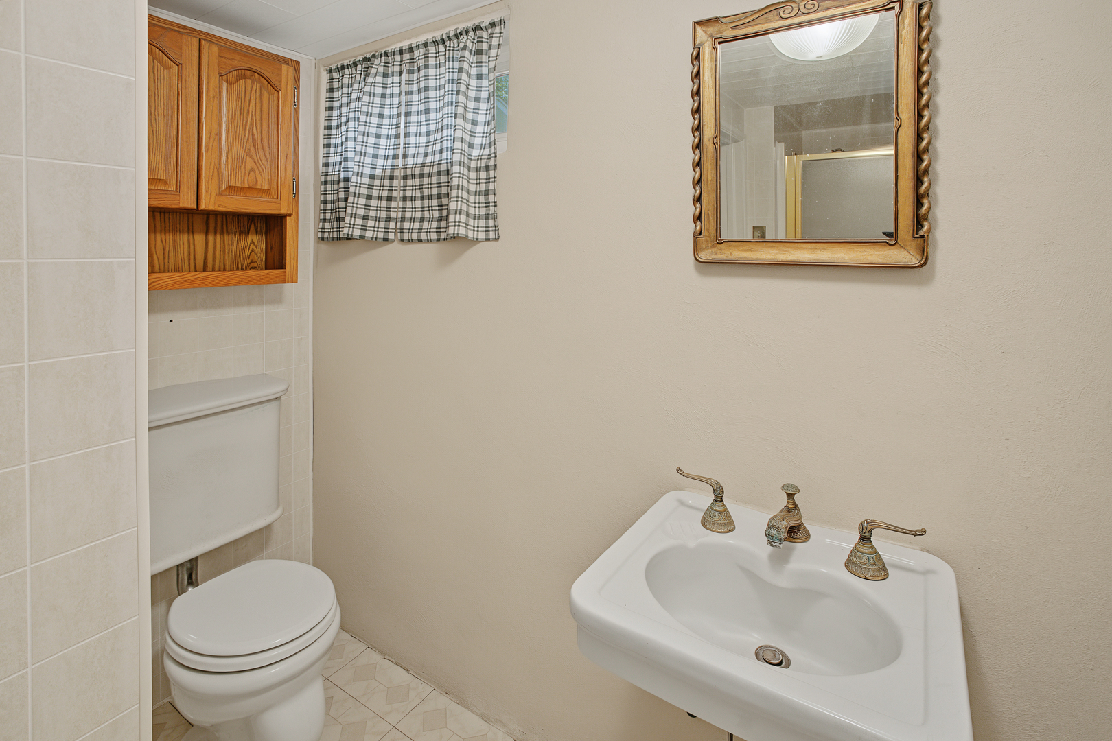 703 Arlington Court Property Photo 37
