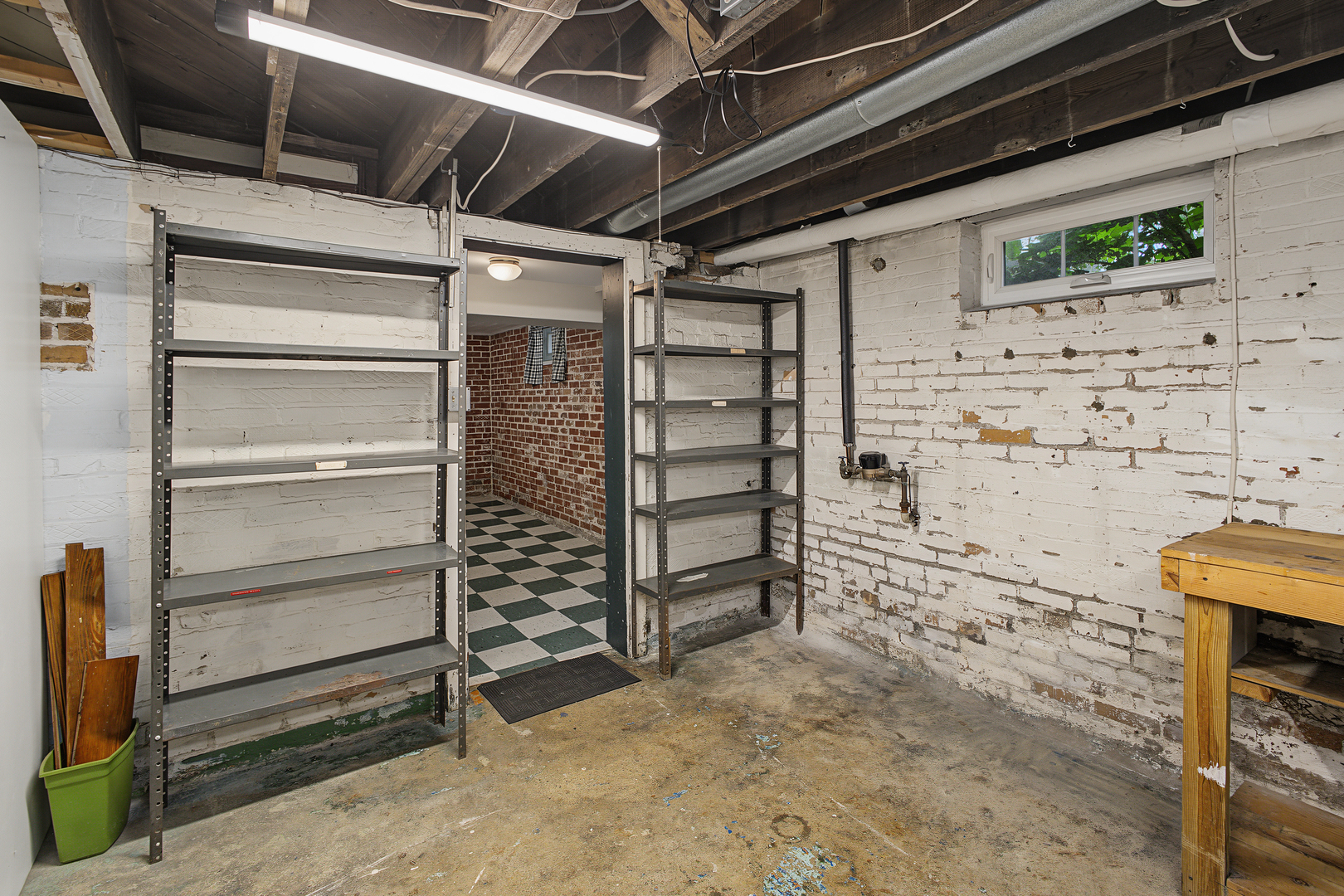 703 Arlington Court Property Photo 44
