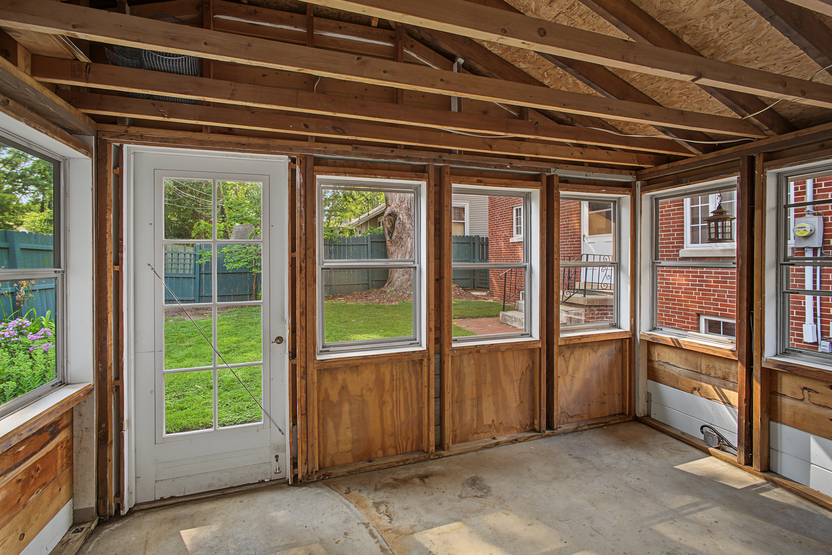 703 Arlington Court Property Photo 46