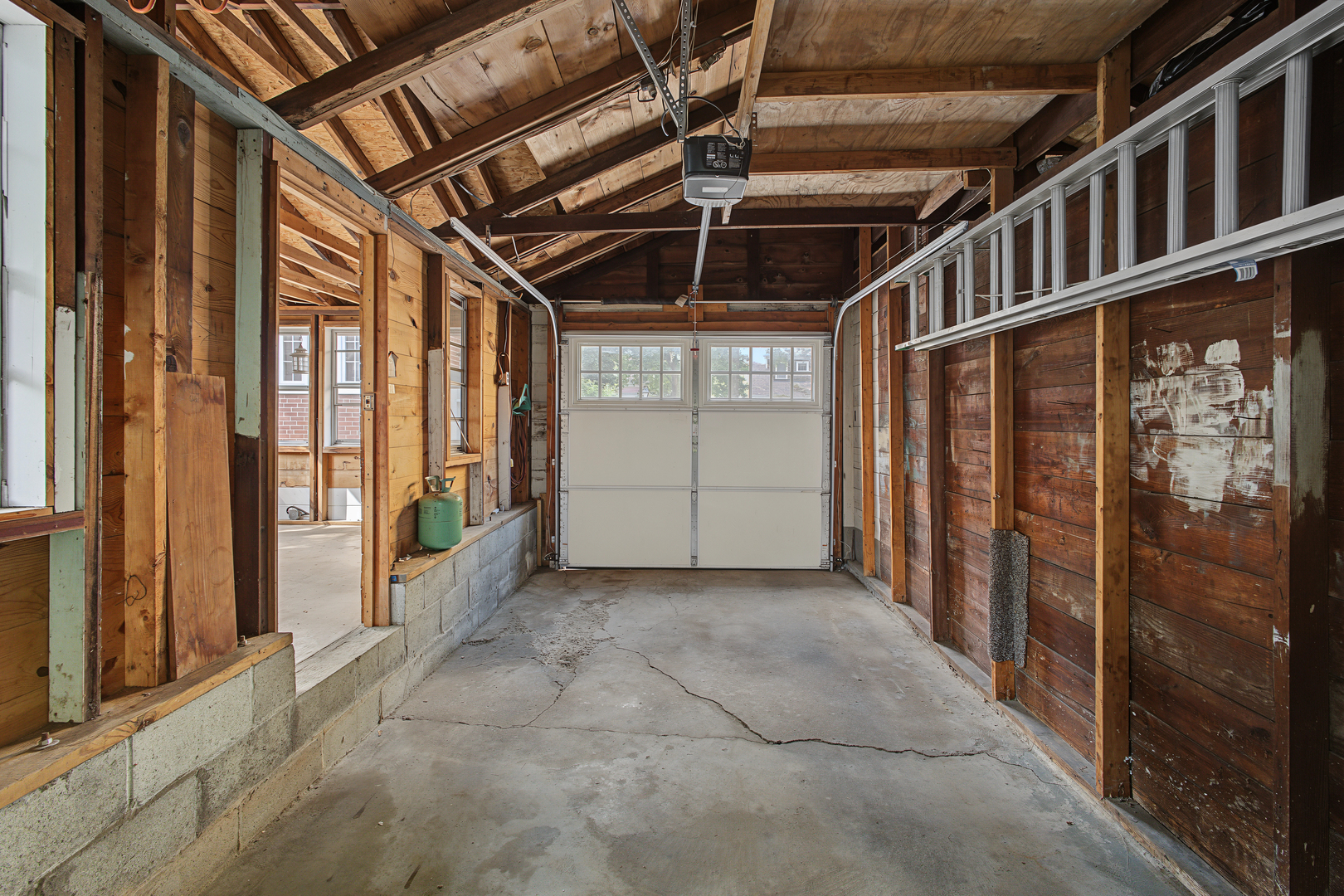 703 Arlington Court Property Photo 47