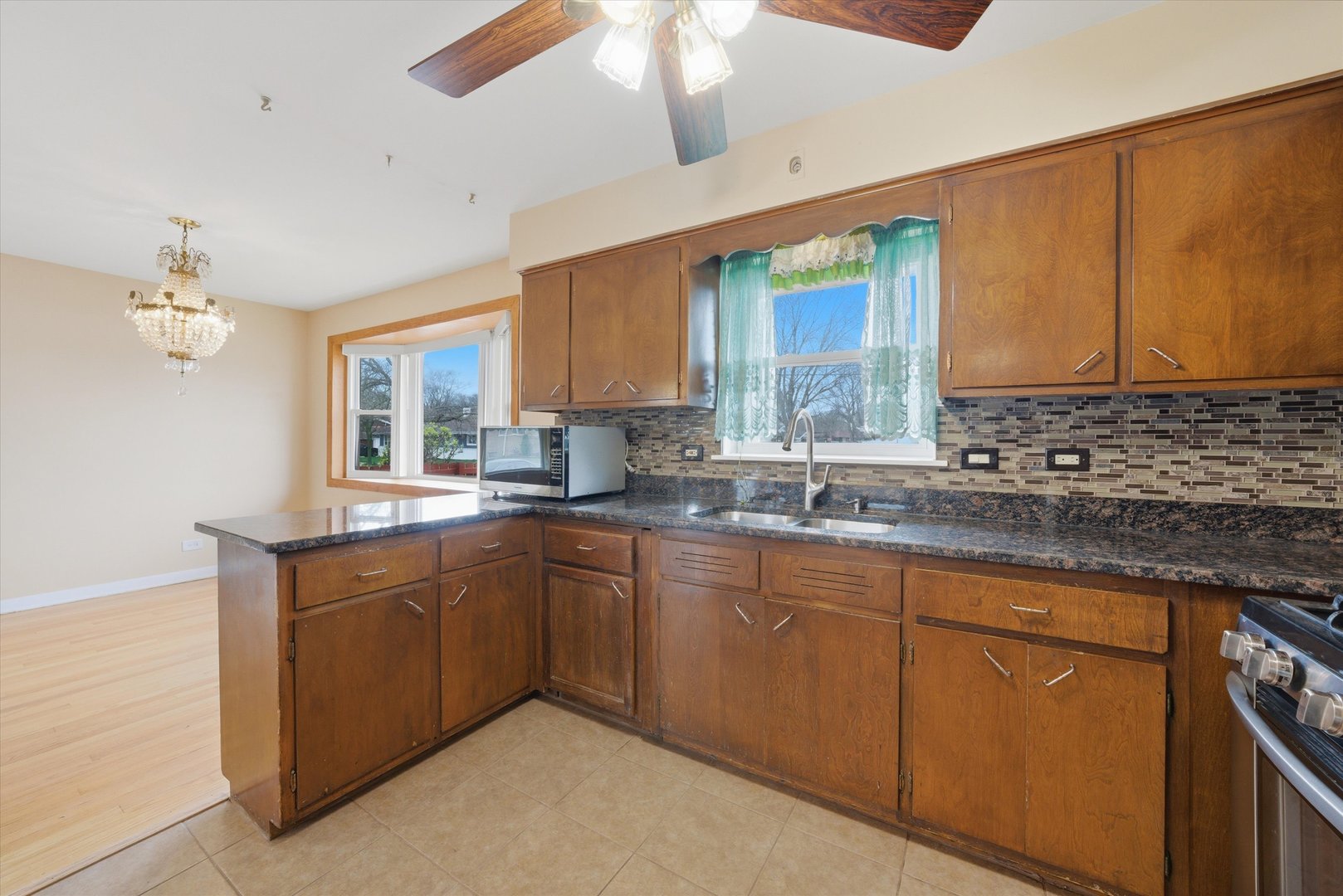 15201 Sunset Drive Property Photo 10