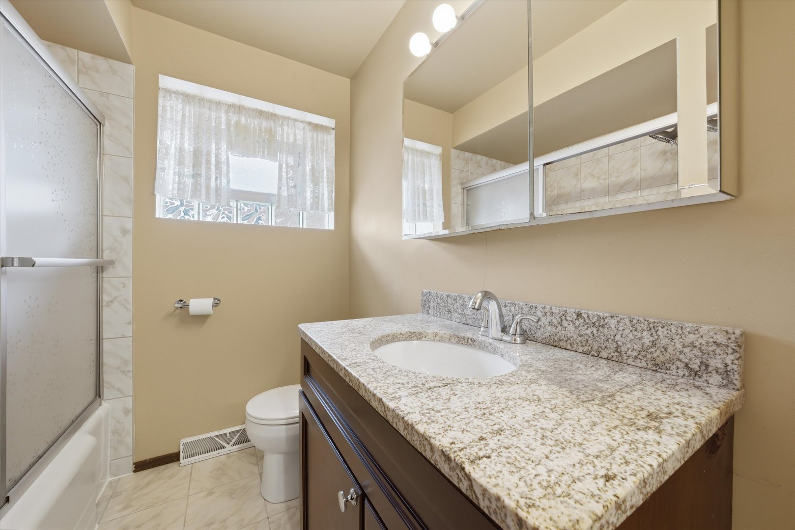 15201 Sunset Drive Property Photo 12