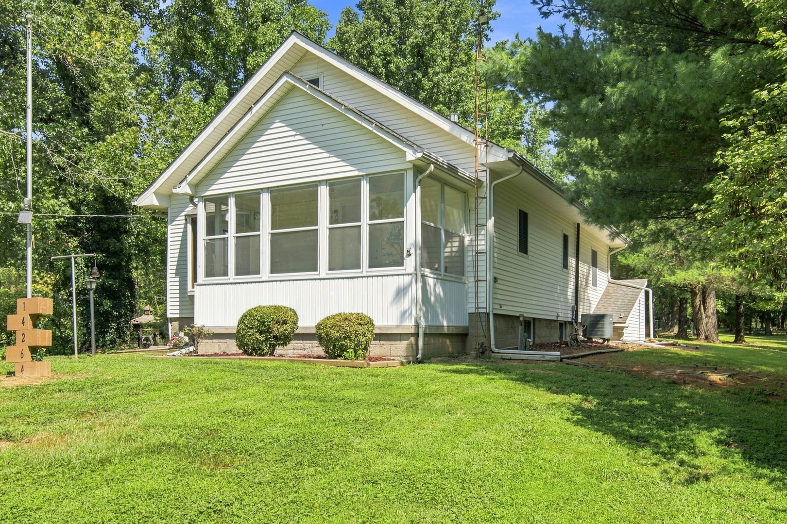 14264 Mustang Road Property Photo 1
