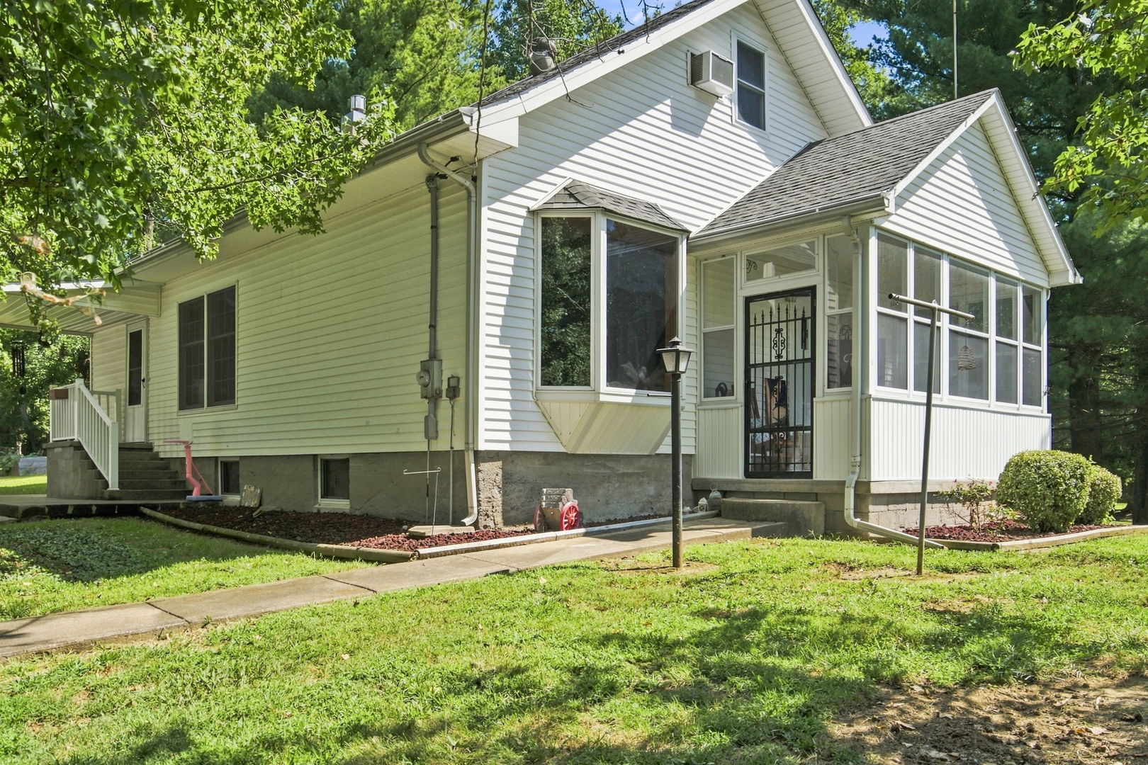 14264 Mustang Road Property Photo 2