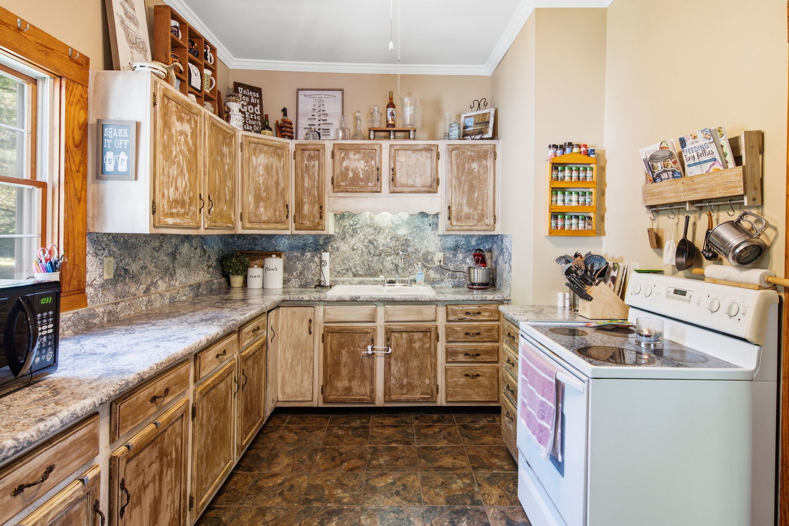 14264 Mustang Road Property Photo 3