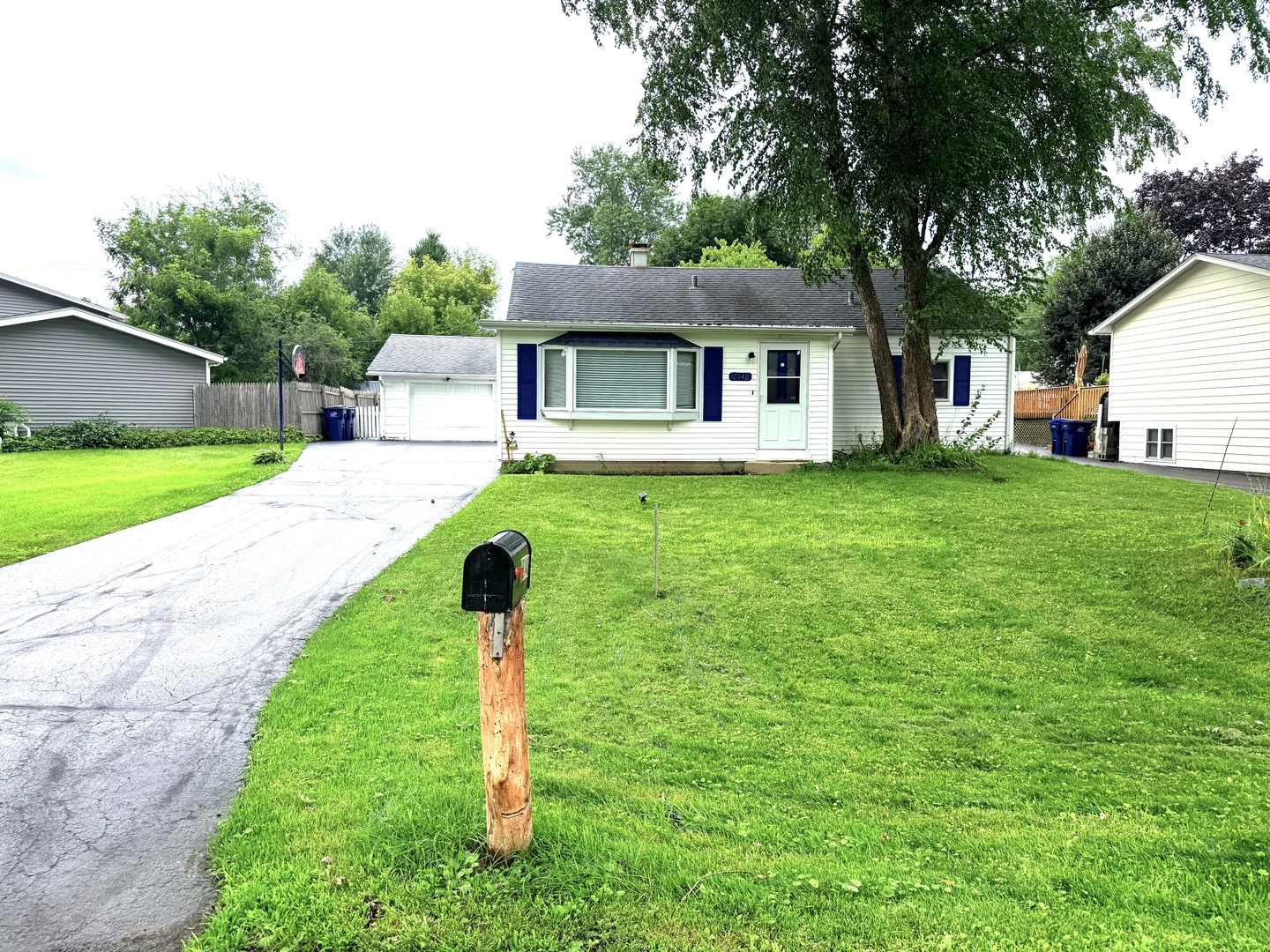 18148 W Valley Drive Property Photo 1