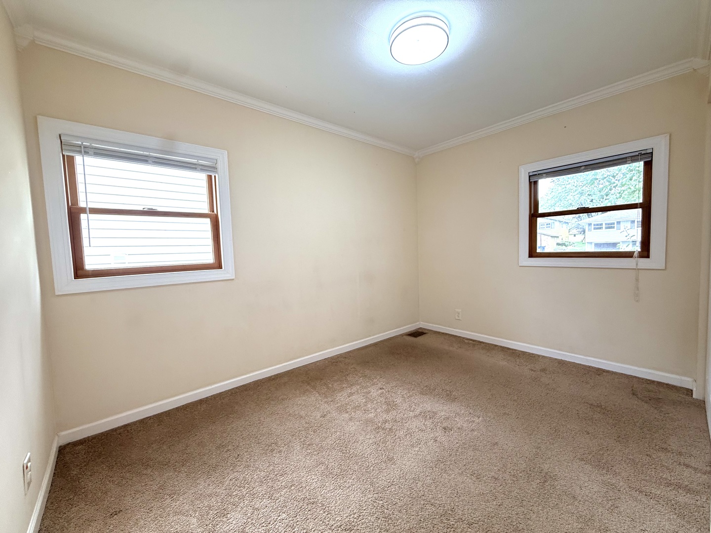 18148 W Valley Drive Property Photo 11