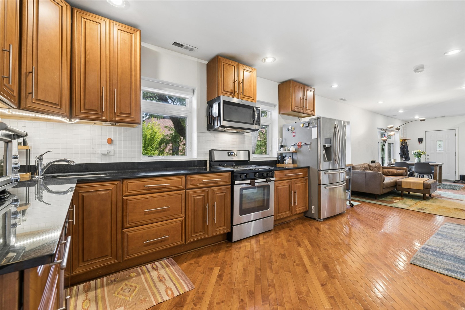 2152 N Campbell Avenue R2 Property Photo 6