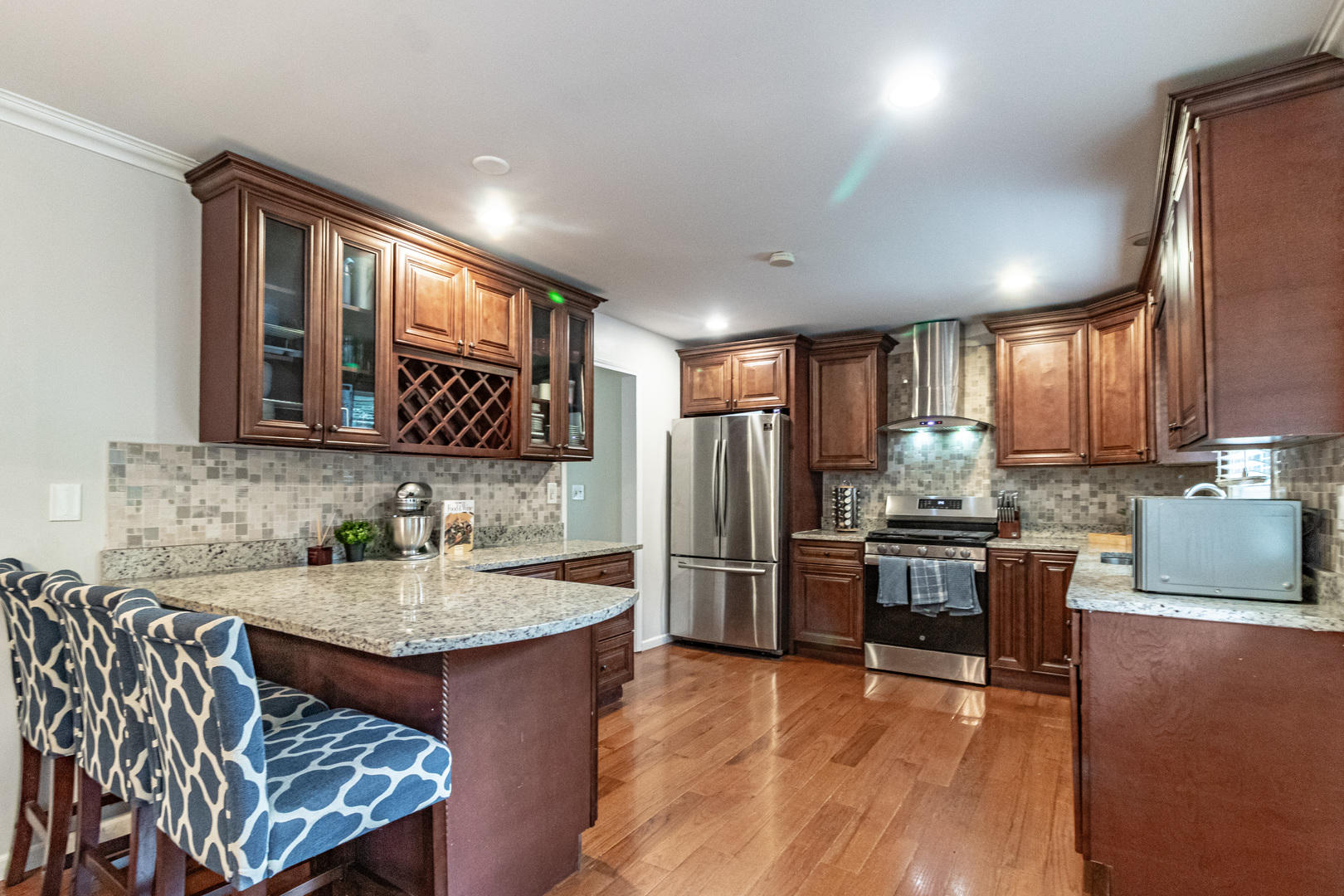 6 S Deerpath Drive Property Photo 9