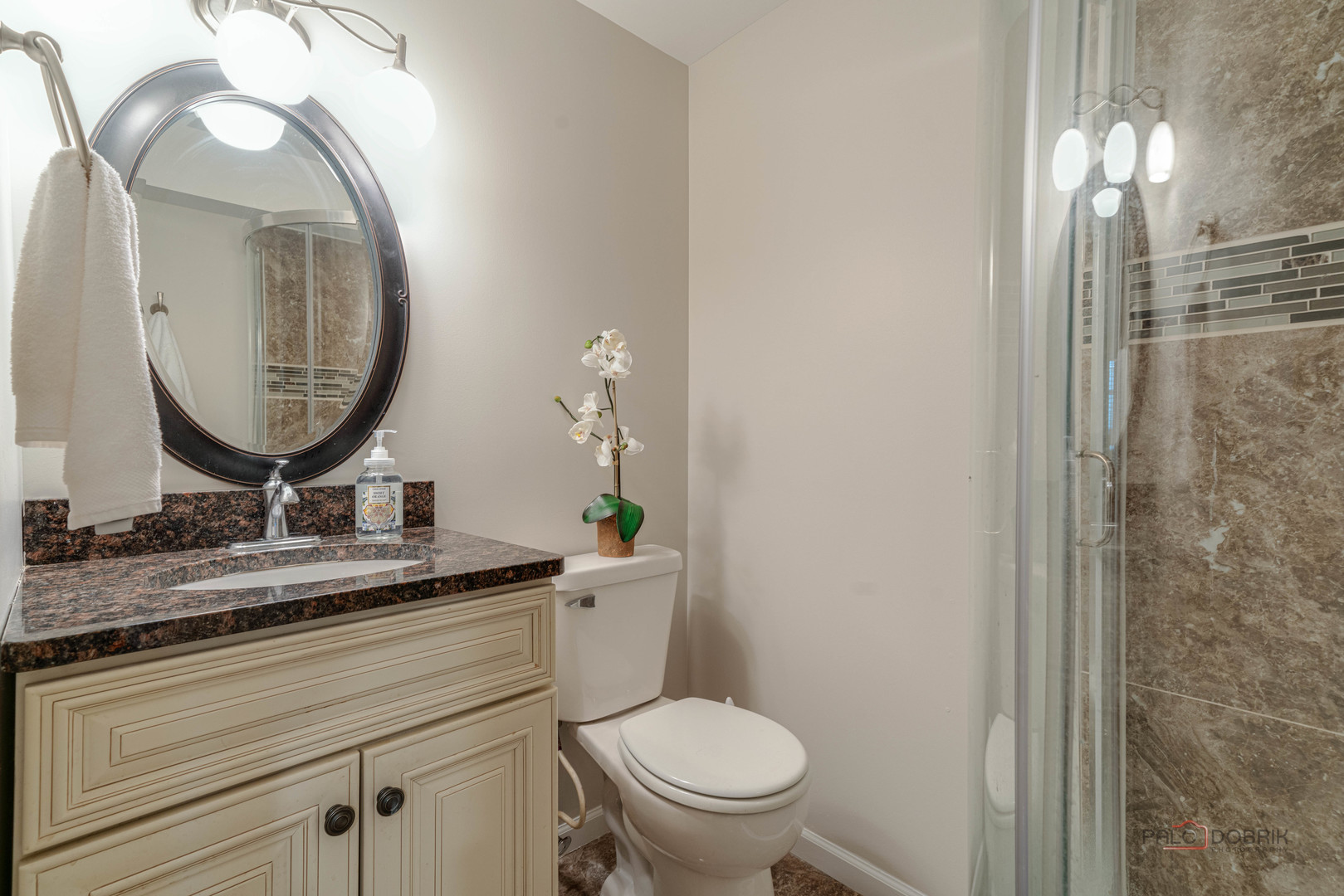 6 S Deerpath Drive Property Photo 23