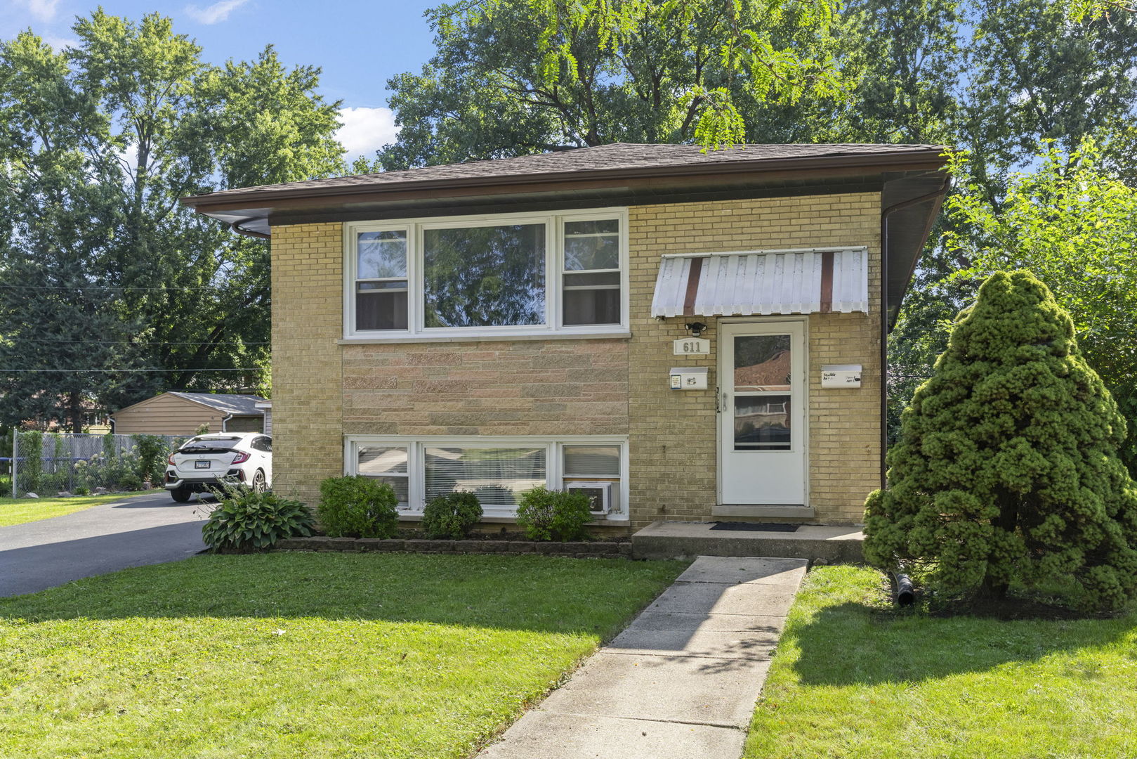 611 N Lullo Drive Property Photo 1