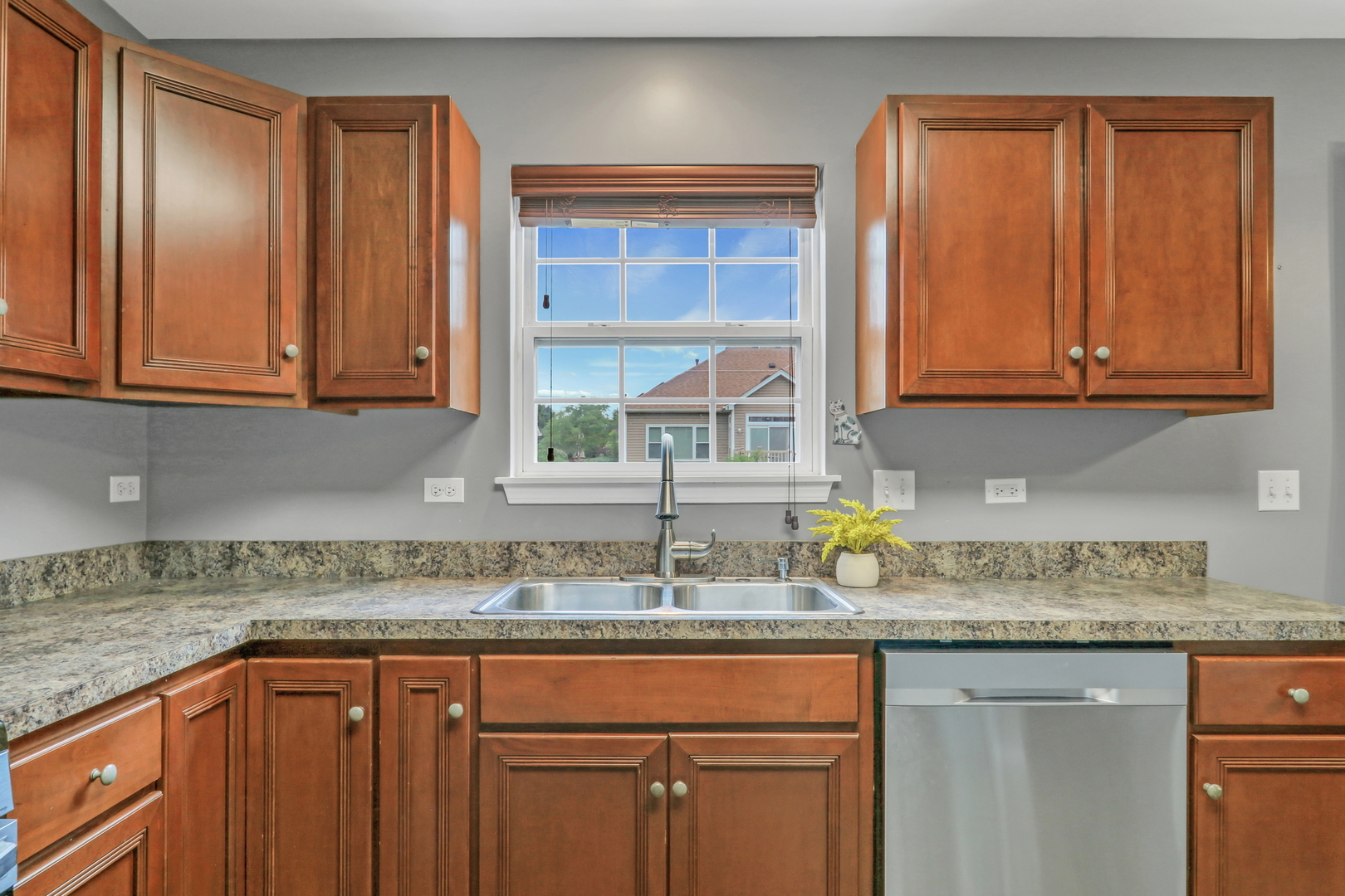2145 Whitetail Drive Property Photo 11