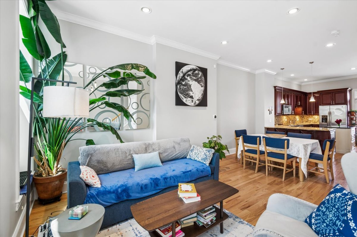 12737025 Property Photo 3