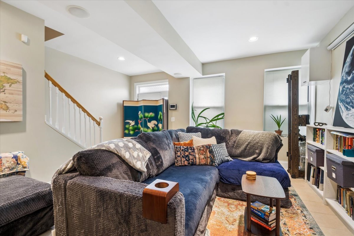 12737025 Property Photo 14