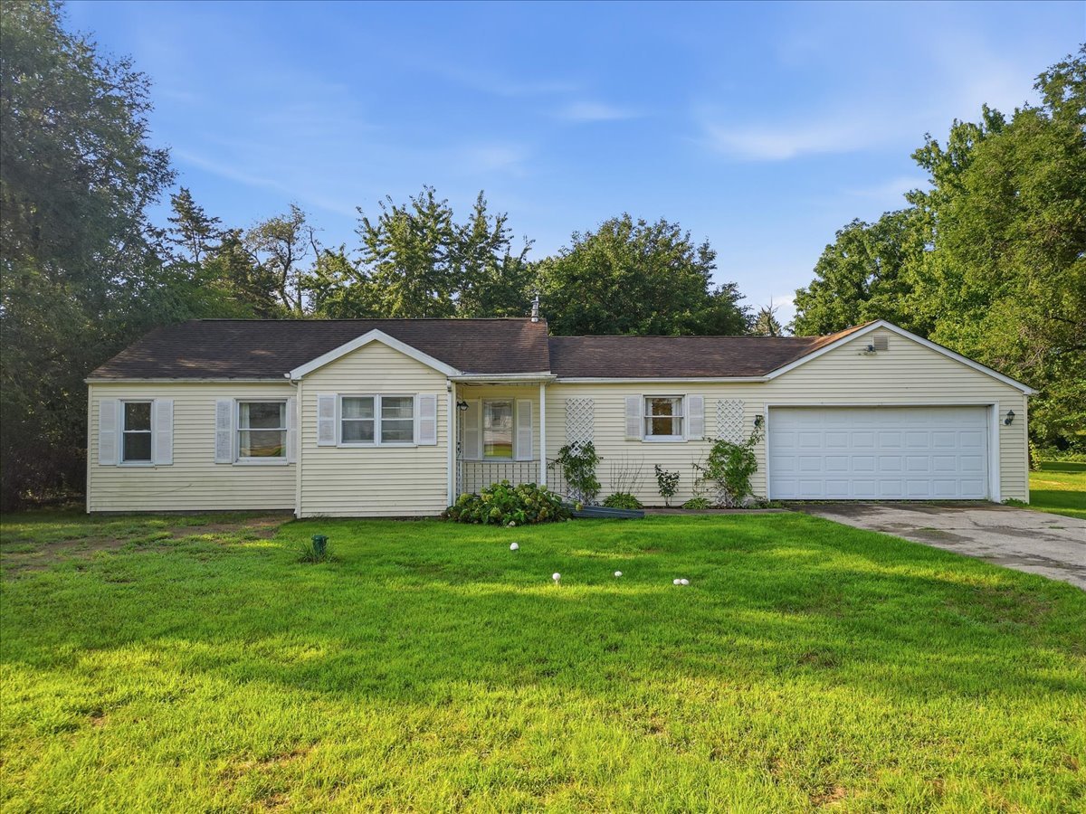 10464 Two Mile Road Property Photo 1