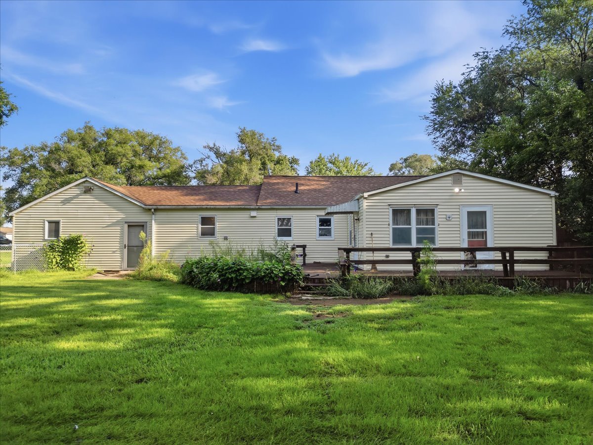 10464 Two Mile Road Property Photo 4
