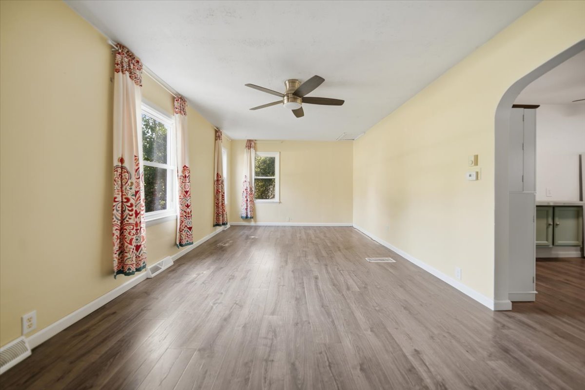 10464 Two Mile Road Property Photo 12