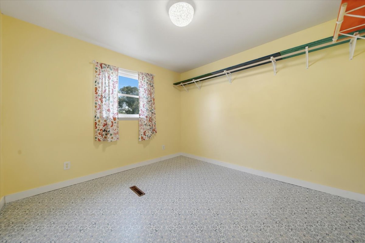 10464 Two Mile Road Property Photo 19