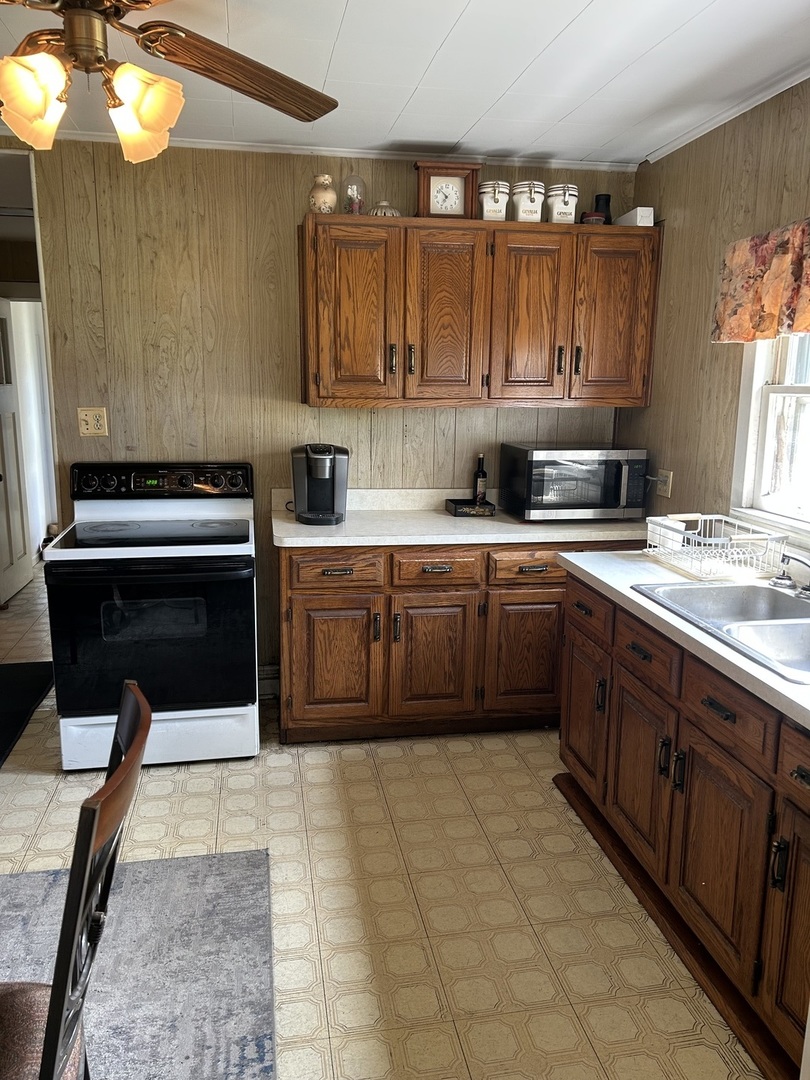 514 S Margaret Street Property Photo 3