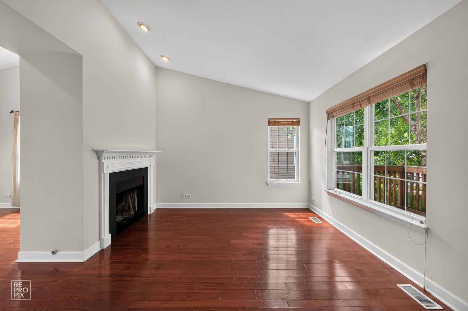 831 Genesee Drive 831 Property Photo 5