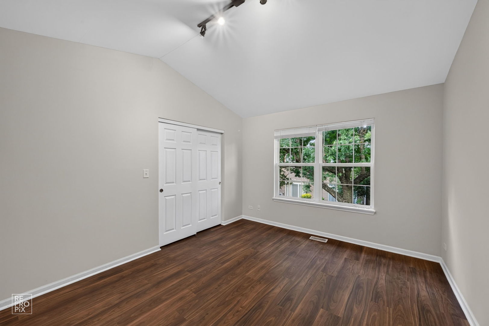 831 Genesee Drive 831 Property Photo 7