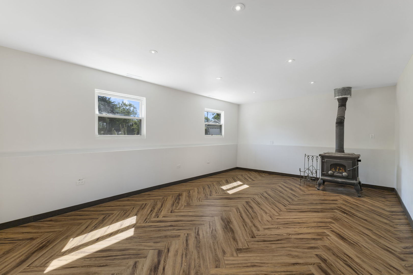 15642 Latrobe Avenue Property Photo 13