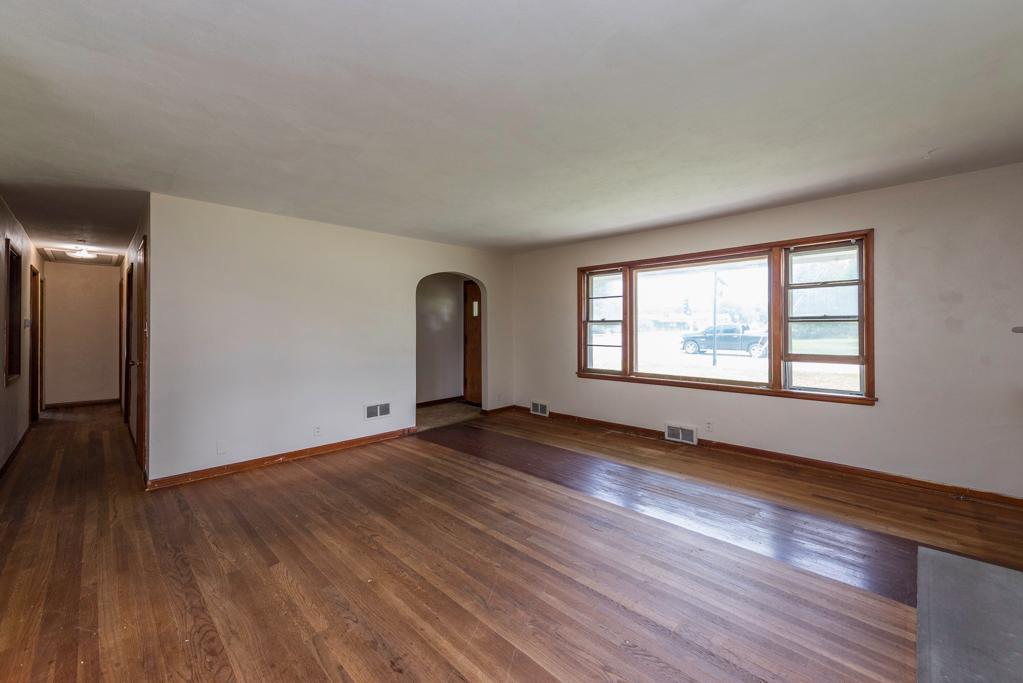 618 N Oplaine Road Property Photo 4