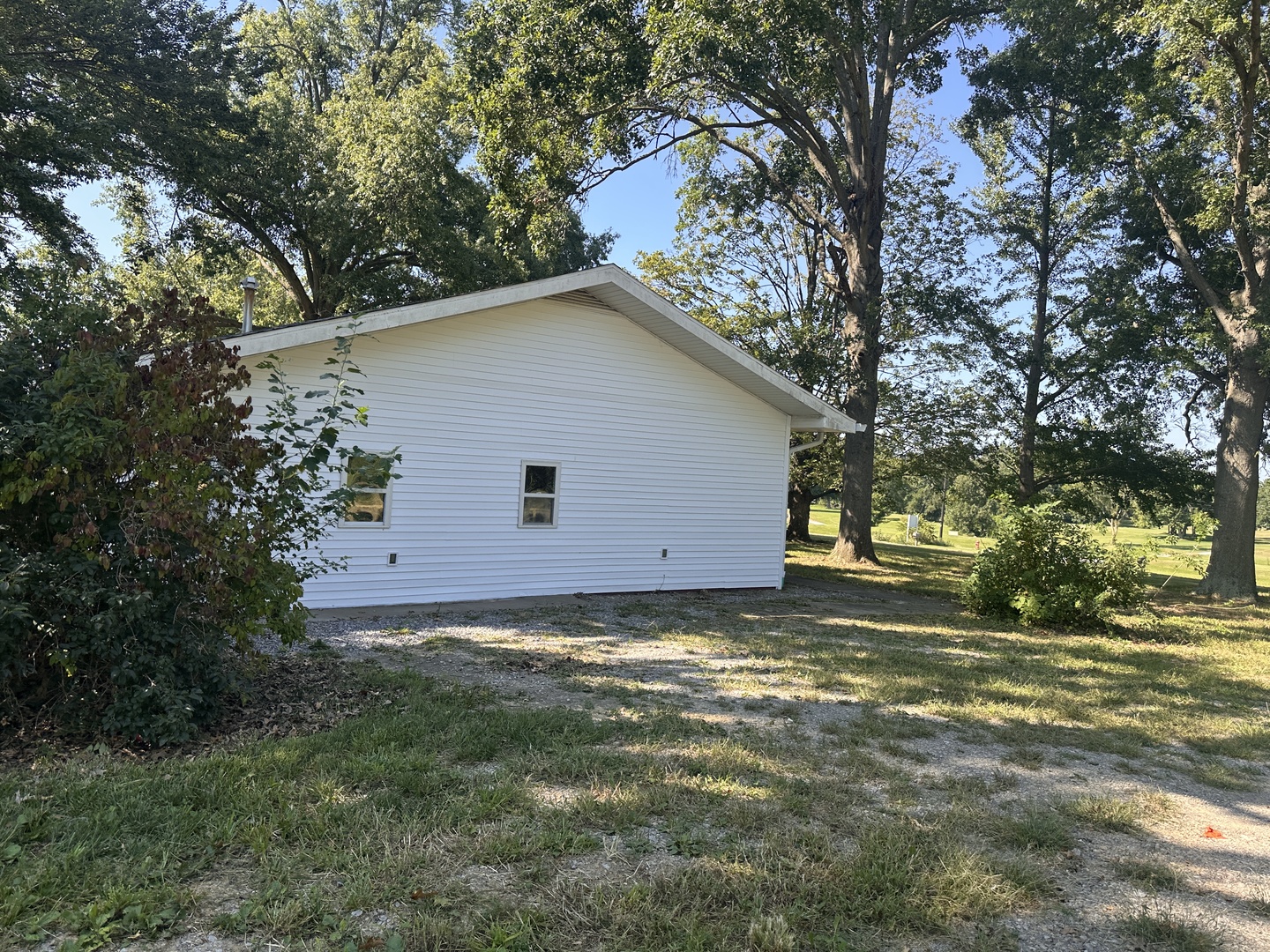 380 Golf Course Road Property Photo 6