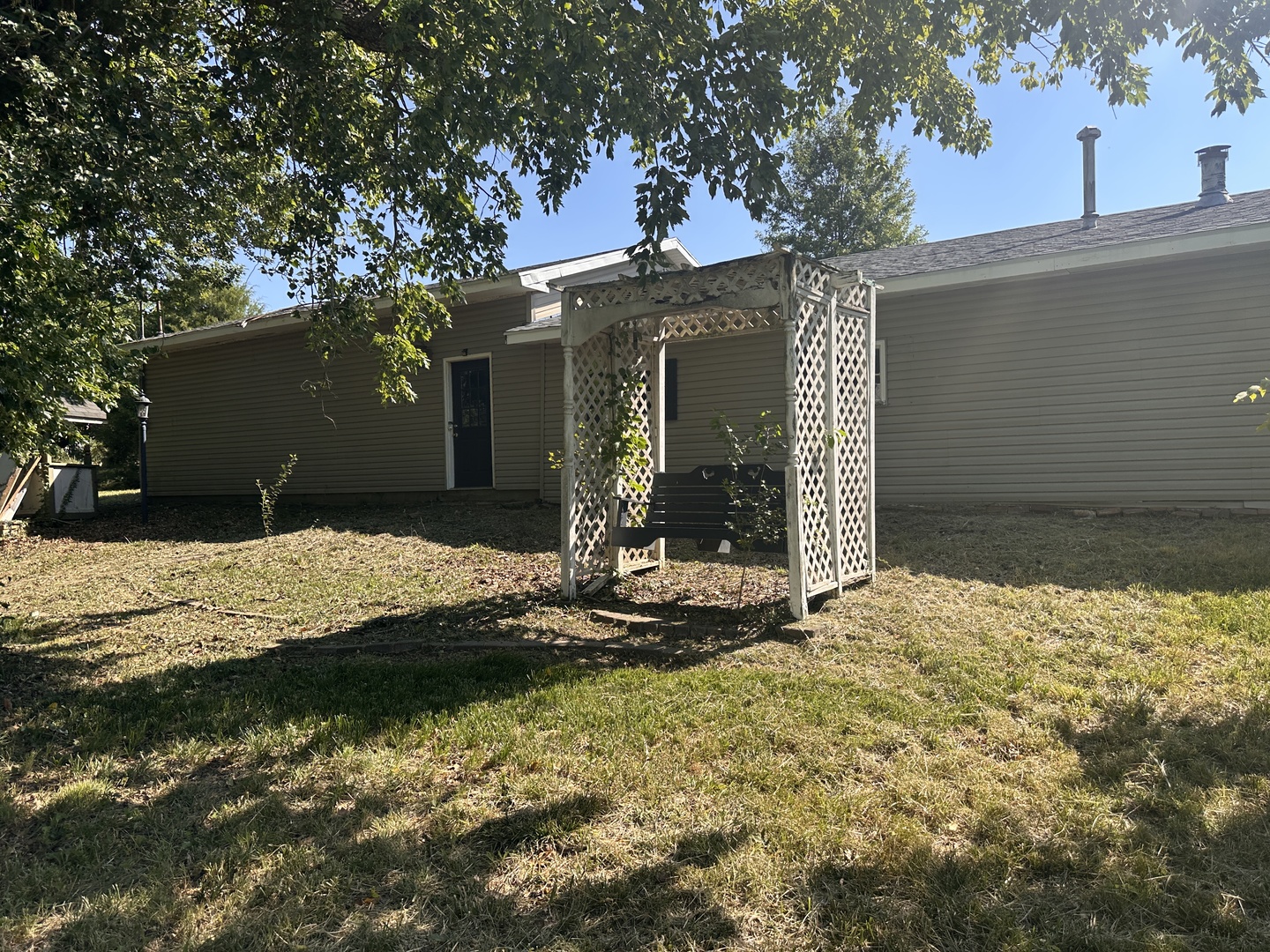 380 Golf Course Road Property Photo 8