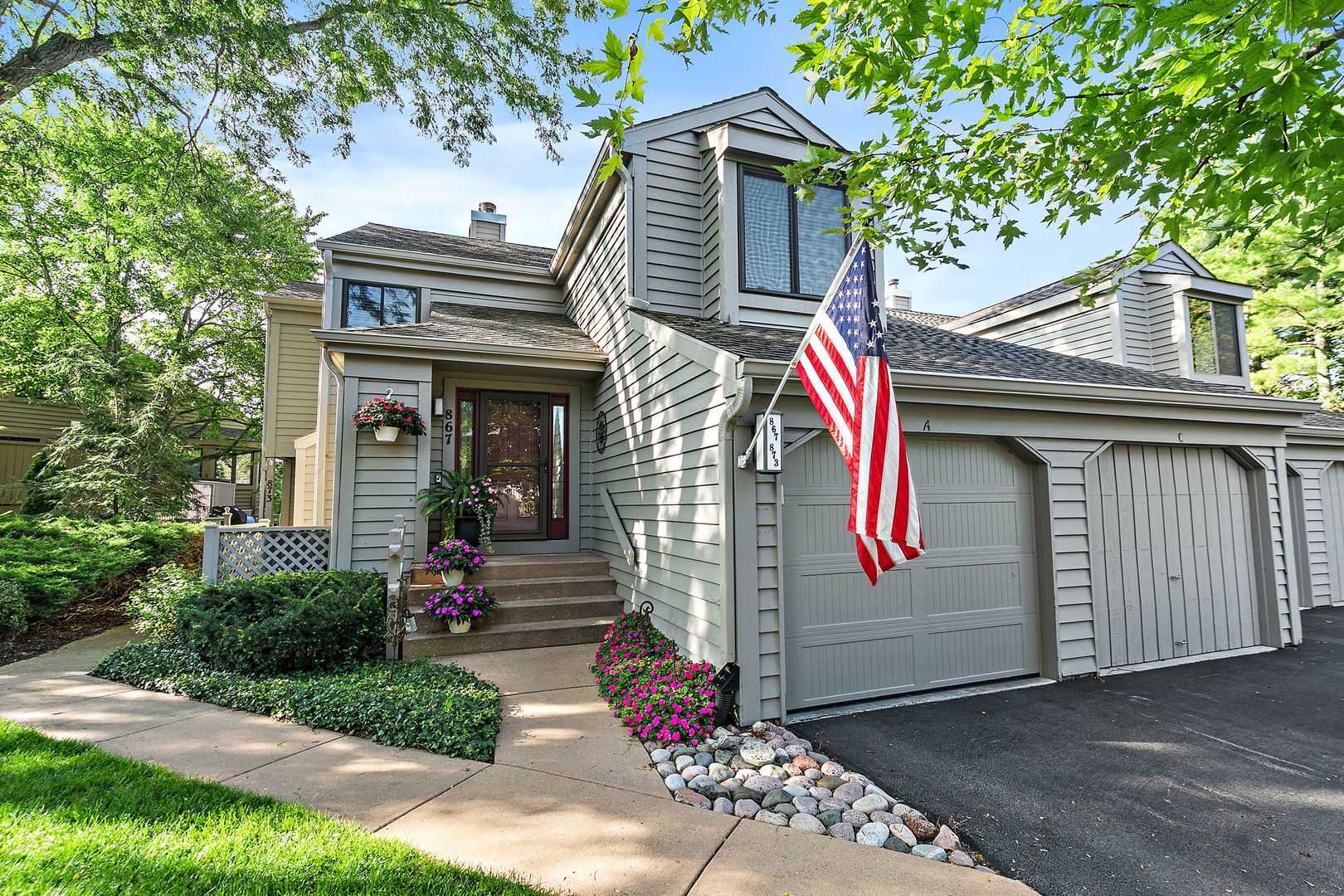867 Longmeadow Court 1049