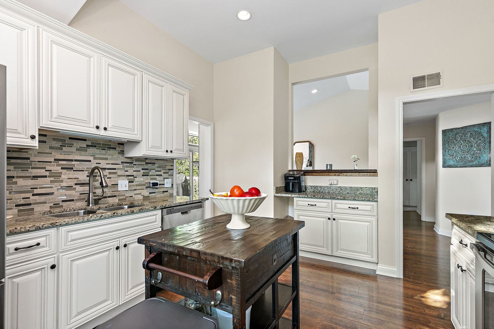 867 Longmeadow Court 1049 Property Photo 12
