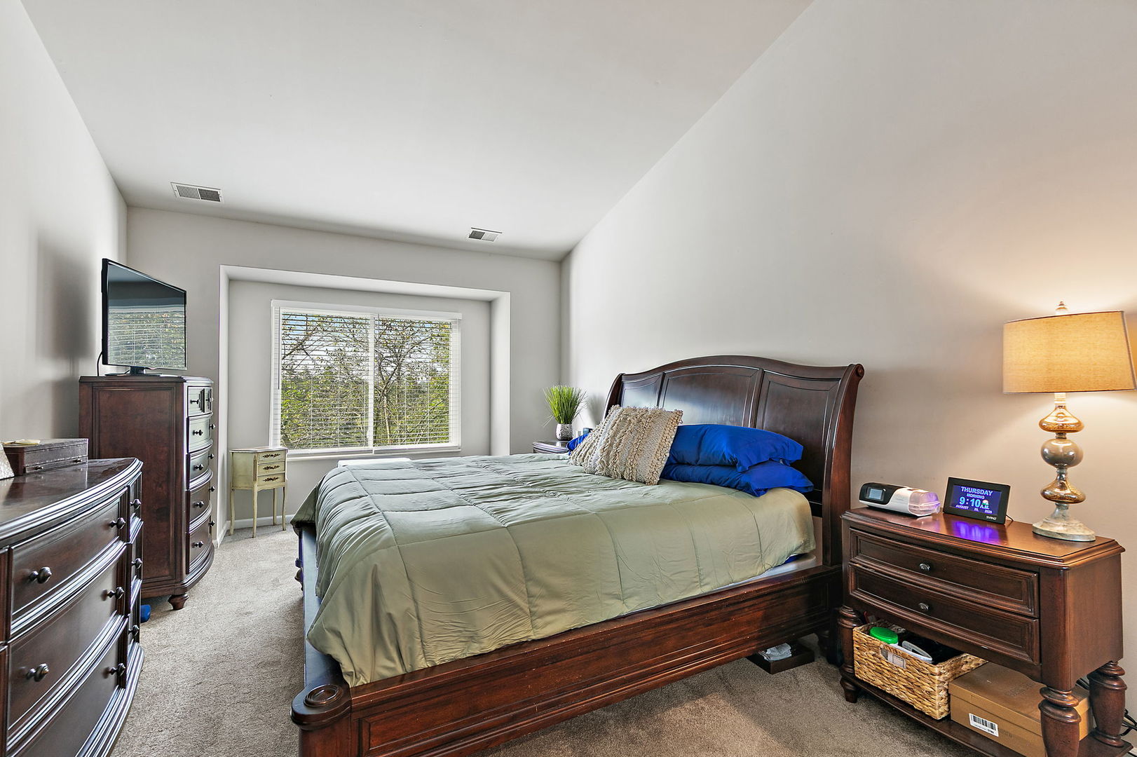 867 Longmeadow Court 1049 Property Photo 16