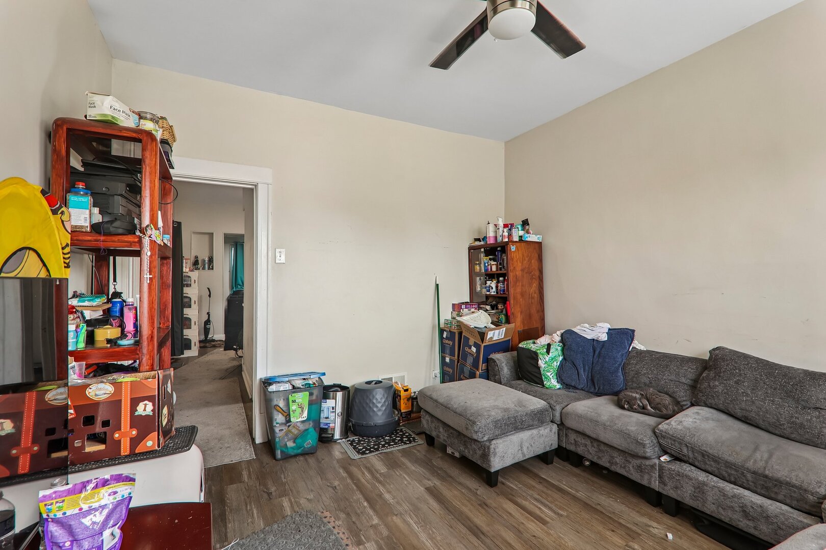 3541 N Neenah Avenue Property Photo 5
