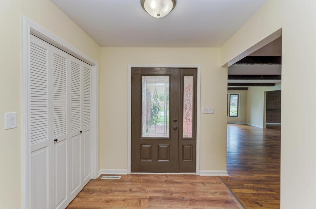 210 S Small Avenue Property Photo 4