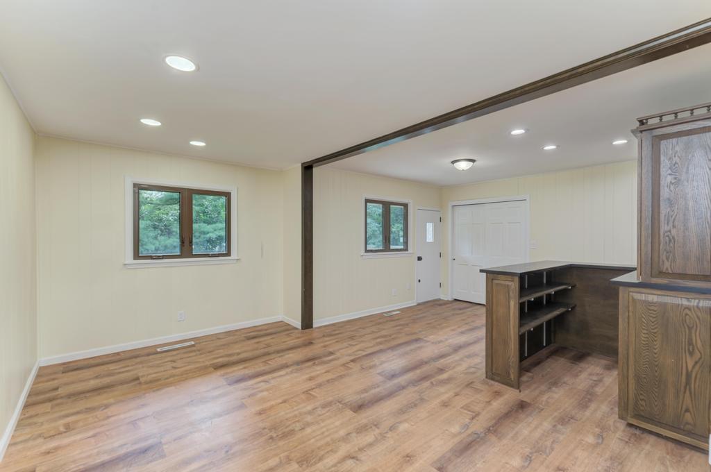 210 S Small Avenue Property Photo 18