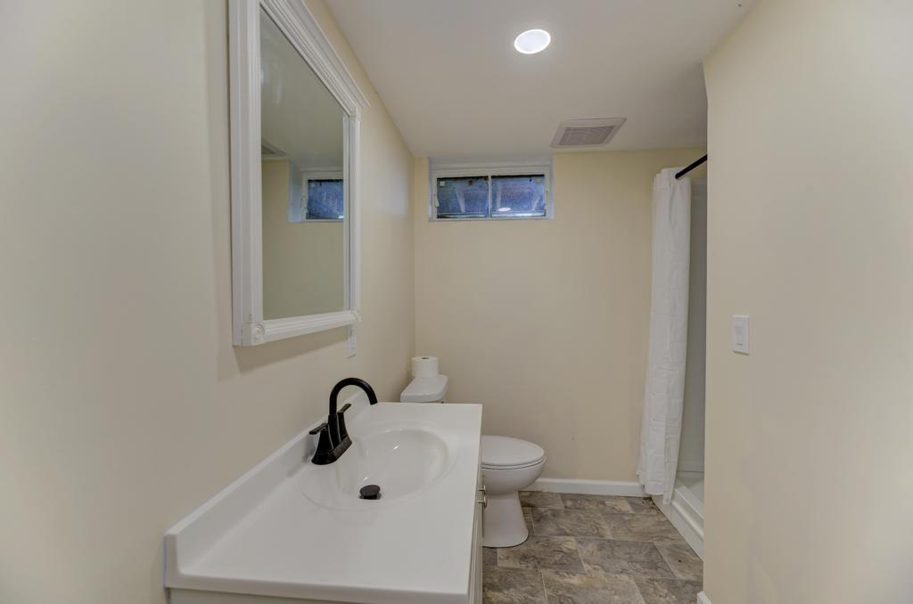 210 S Small Avenue Property Photo 32