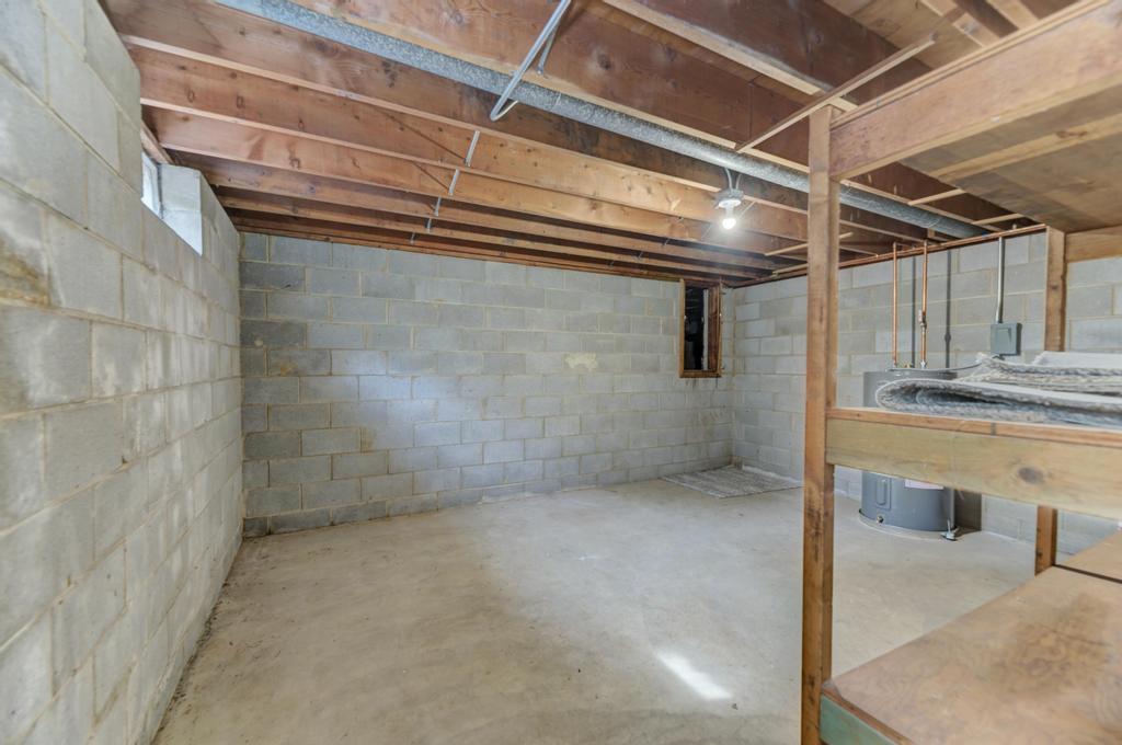 210 S Small Avenue Property Photo 35