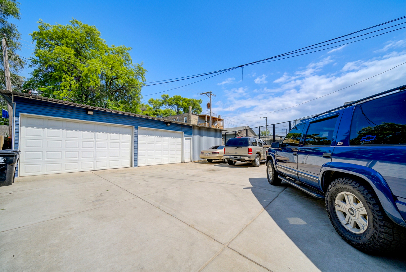 2242 S Saint Louis Avenue Property Photo 5