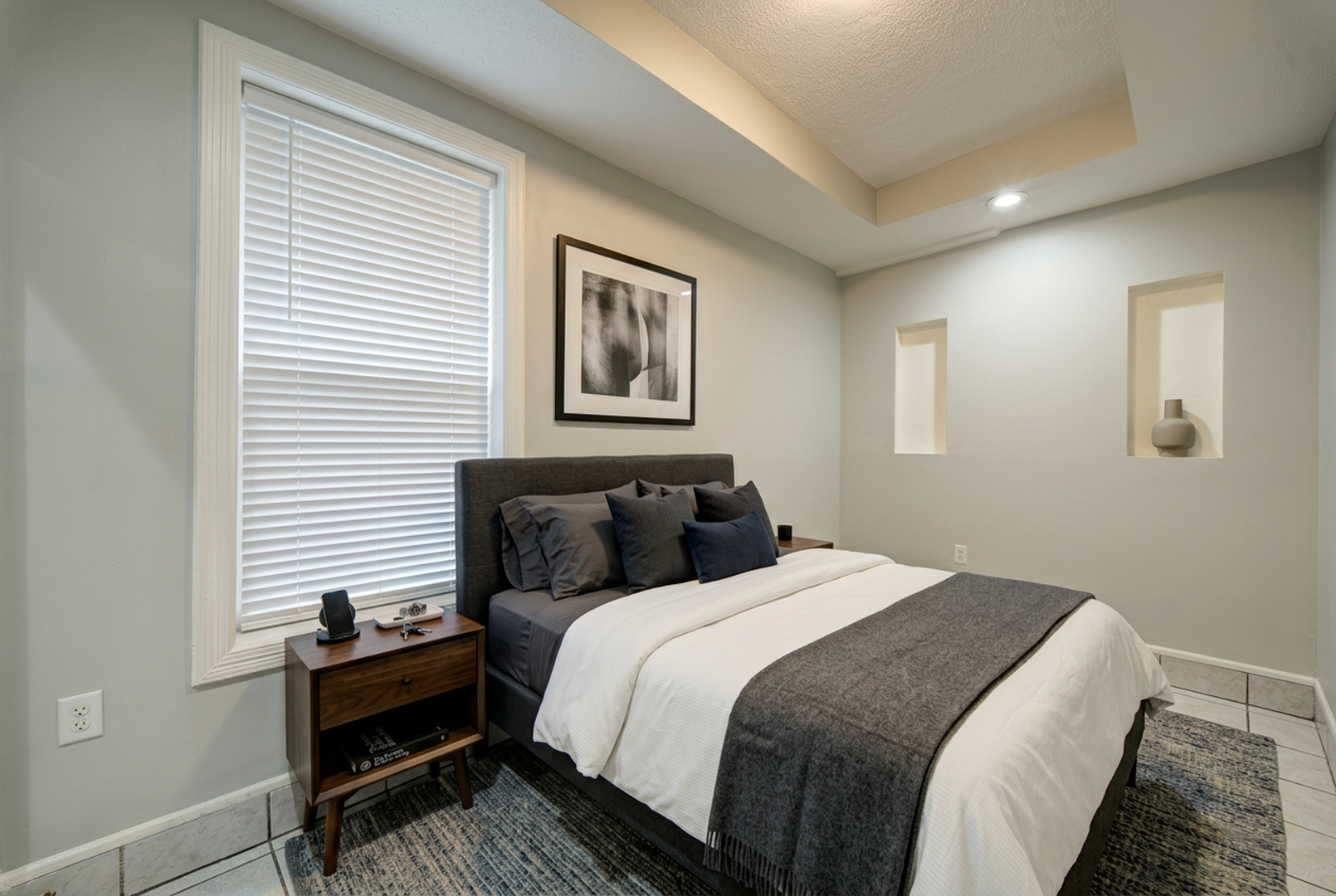 2242 S Saint Louis Avenue Property Photo 10