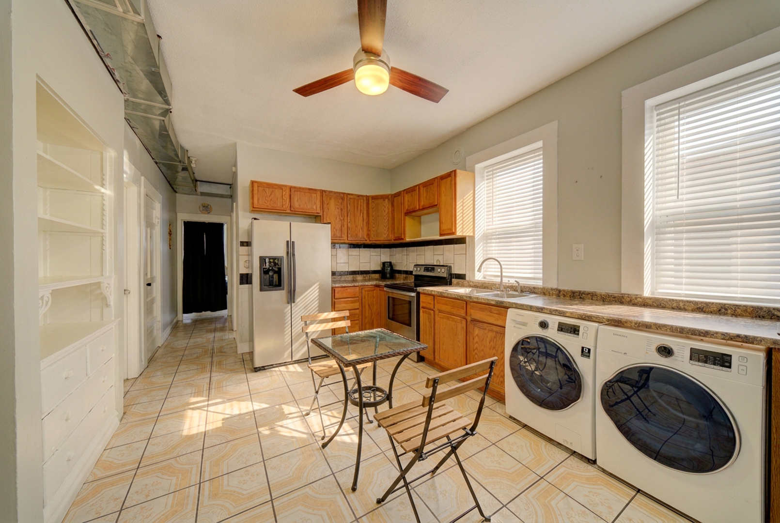 2242 S Saint Louis Avenue Property Photo 17